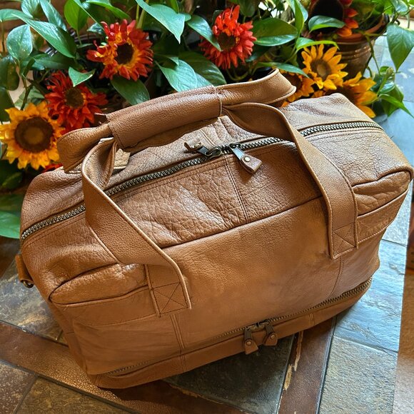 Soft-Sided Leather Carry-On Travel Duffle Bag - Picture 4 of 14